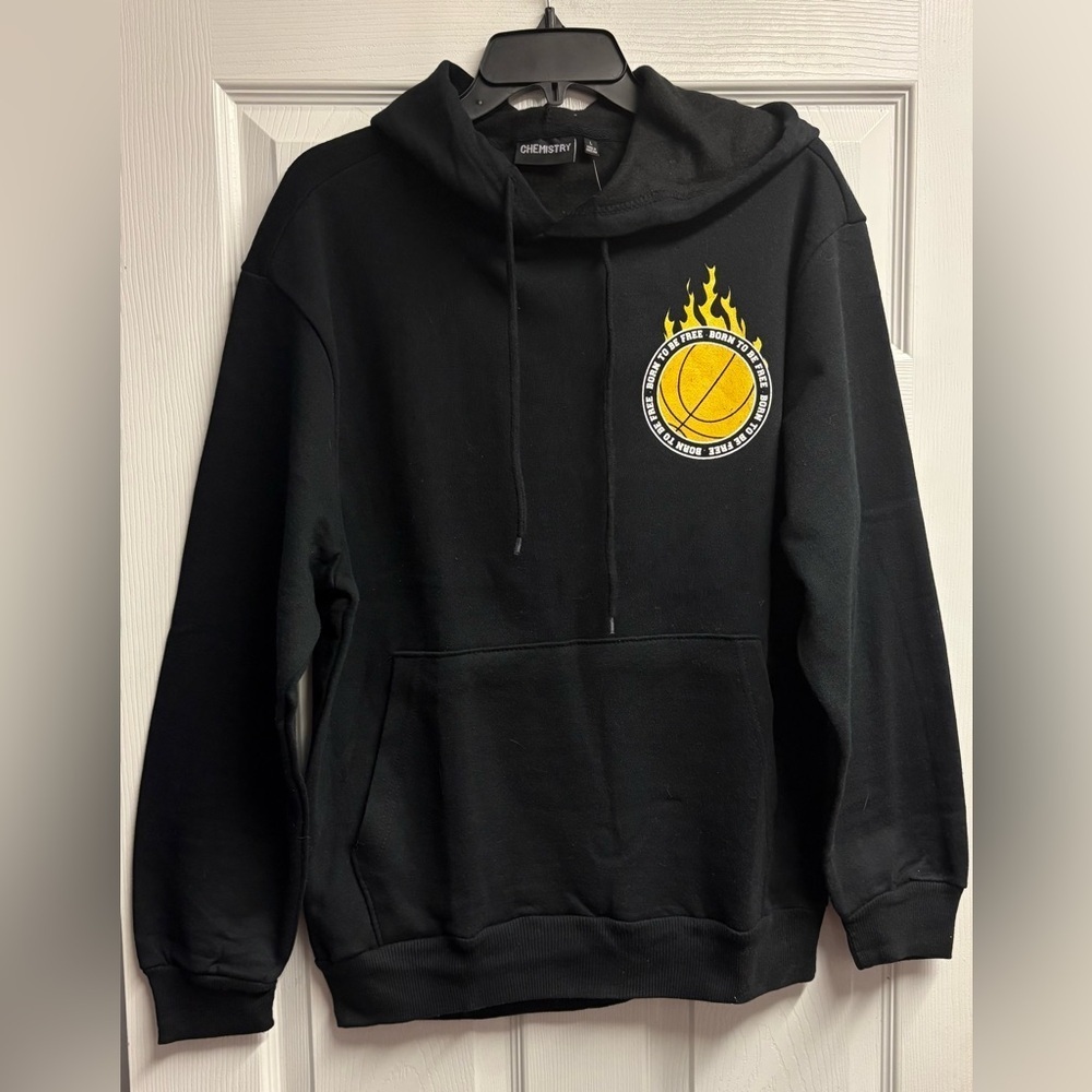 NWT Chemistry “Born To Be Free” Basketball Graphic Hoodie Sweatshirt Size Large - Picture 1 of 6